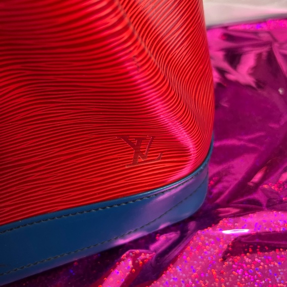 Louis Vuitton large Noe bucket Shoulder Bag. EUC. With COA - Picture 8 of 9